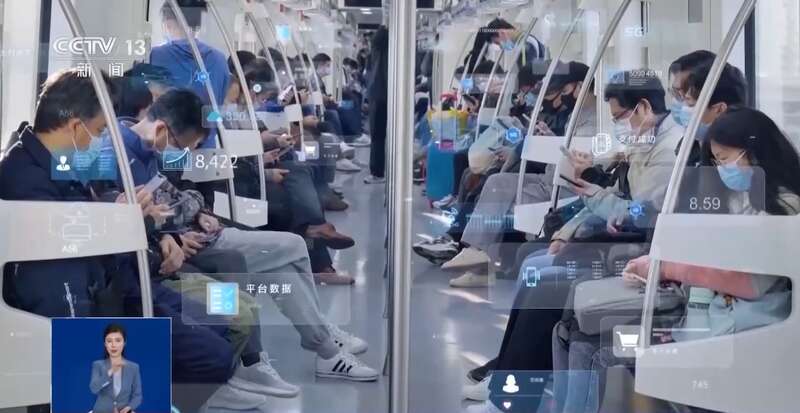 拼西凑DeepSeek教程卖课冰球突破网站转发提醒！有人东(图2)